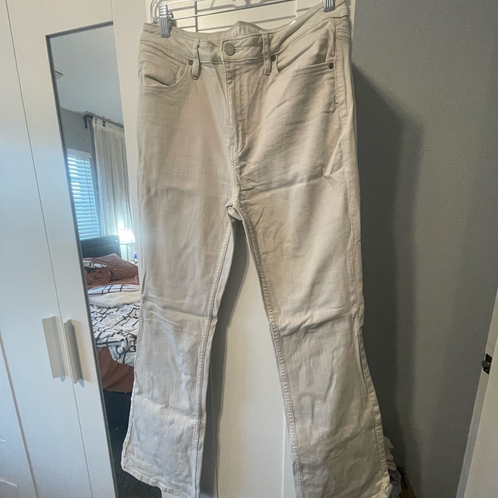 Idyllwind flare jeans! Perfect condition! Size 12 (34L) - Cream
